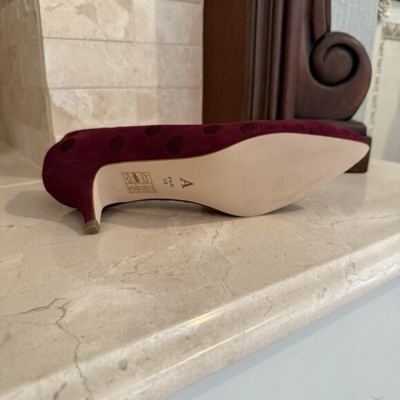 ANTHROPOLOGIE Fun suede polka dot kitten heels - Picture 5 of 8